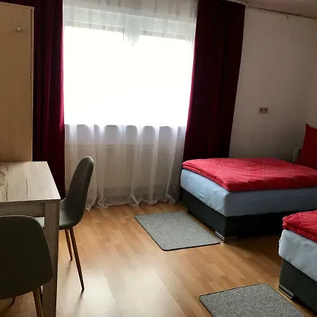 Juna Casa de hóspedes Karlsruhe