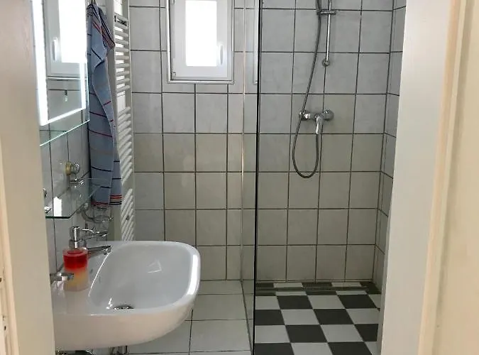 Juna Πανσιόν Καρλσρούη