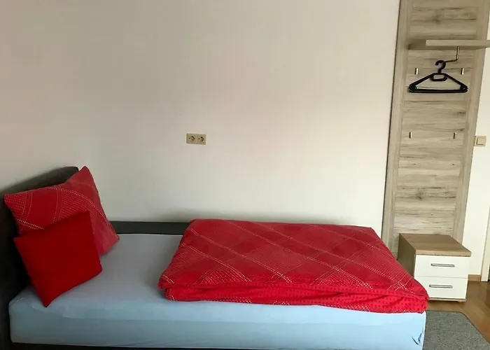 Juna Πανσιόν Καρλσρούη