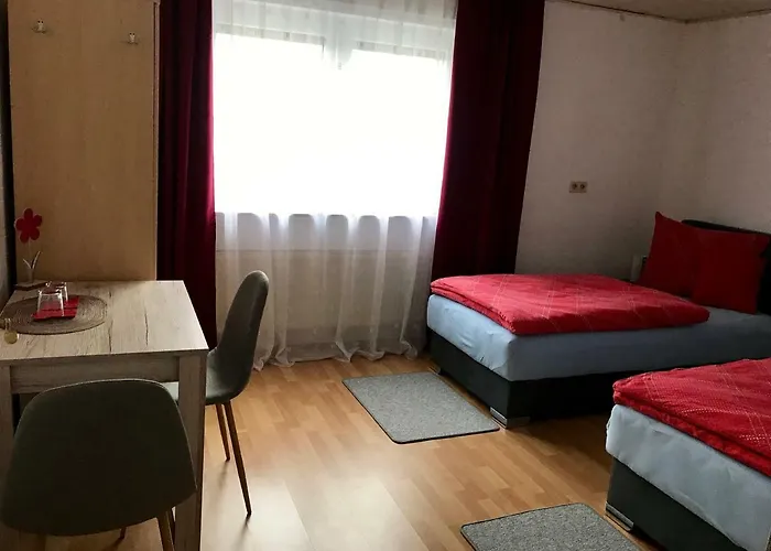 Juna Πανσιόν Καρλσρούη