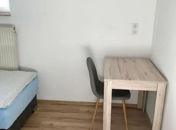 Juna Πανσιόν Καρλσρούη