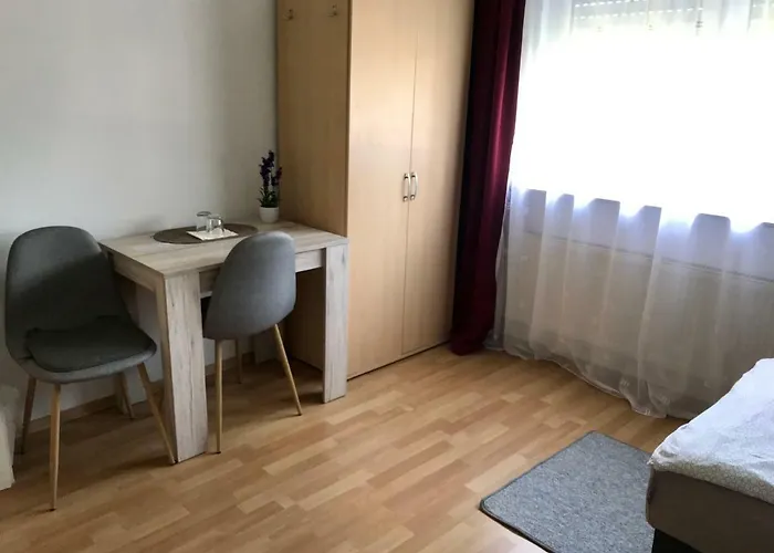 Juna * Καρλσρούη